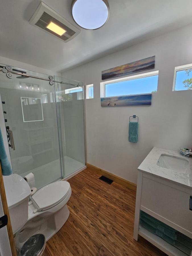 Seaside Lake-Front Cottage Madison Екстериор снимка